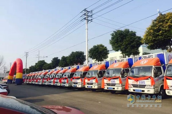 60 Dongfeng Captain E280 Delivered to Nanjing Food Company