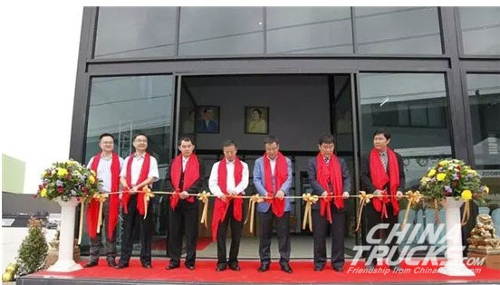 ZOOMLION First Overseas Standard 4S Store Opened in Thailand