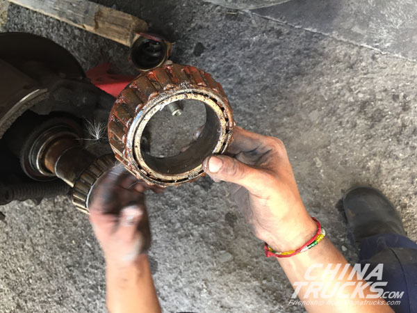 Reader from Mexico Seeking Chinatrucks for Purchasing Parts of FAW Truck