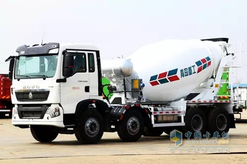 SINOTRUK Qingdao Heavy Industry Launches Subframe-Free Lightweight Mixer