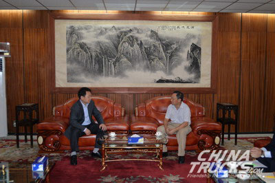 Consul-General in Lagos Meets Chief Rep of the Africa Division of SinotruK