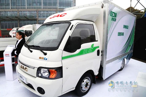  2017-JAC Brand Day Highlights the Technology Advantages