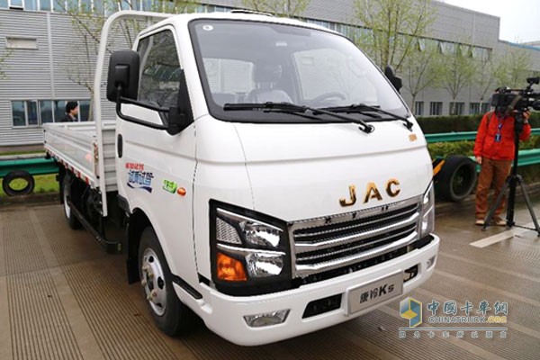 2017-JAC Brand Day Highlights the Technology Advantages