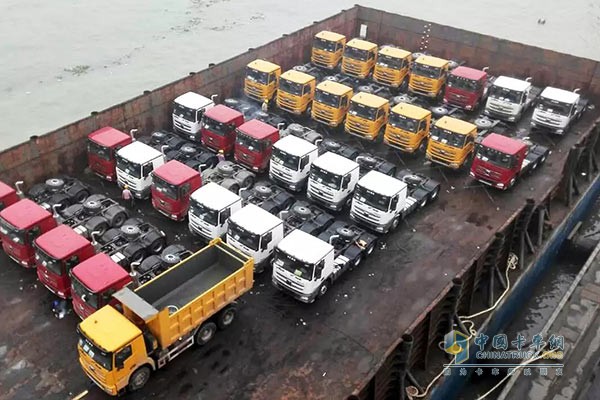 150 XCMG HANVAN Shipped to Southeast Asia