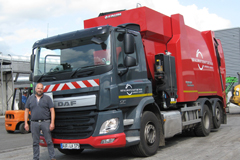 Aurich Waste Company Improves Productivity with Allison-equipped DAF Side-loader