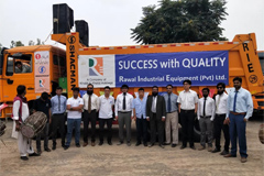 SHACMAN Displays its Products in Pakistan
