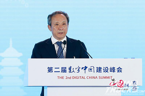 XCMG Stands Out with Advanced Xrea Platform