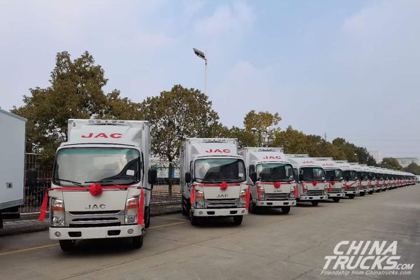 Batch of JAC Refrigerated Trucks Were Delivered to Jordan