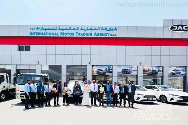 JAC Delivers Fleet of Vehicles to Bahrain Gas
