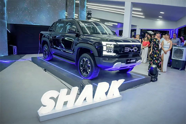 BYD SHARK Makes a Big Splash at Bolivia's Expo Auto 2025