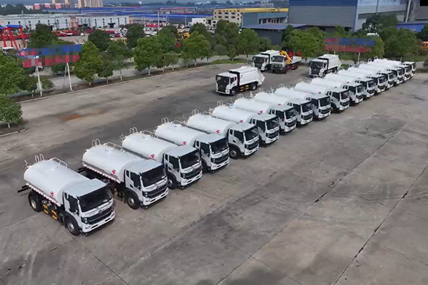 Dongfeng Huashen V3 Water Tankers And T5 Garbage Compactor Trucks