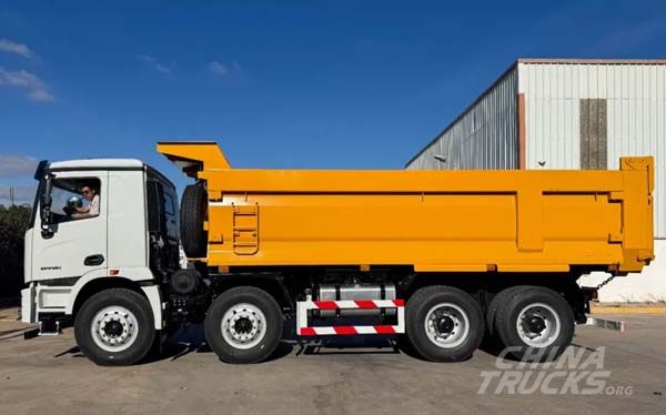 XCMG Delivers 100 Dump Trucks to Support Belt and Road Infrastructure Projects