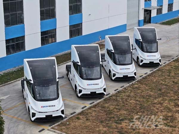 Windrose Delivers Second Batch of Electric Trucks to Rongqing Logistics