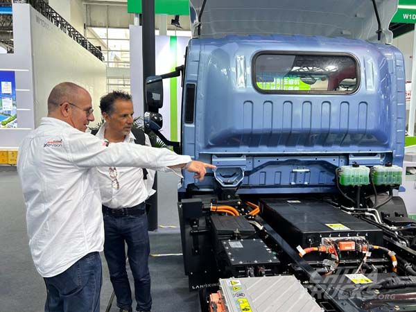 WEICHAI LANDKING at Auto China 2026: Highlights Scenario-Driven Urban Logistics