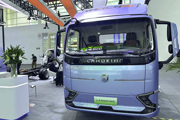 WEICHAI LANDKING at Auto China 2026: Highlights Scenario-Driven Urban Logistics