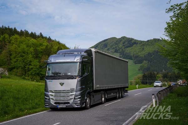 SuperPanther Holds Europe Test and Demo Event in Austria