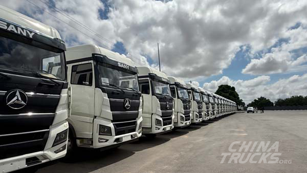 SANY Delivers 125 Heavy Trucks to Support Logistics Operations in Angola