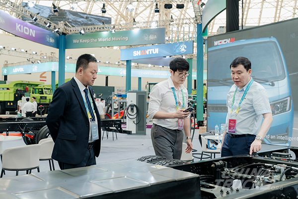 From Asia-Pacific to the World: How WEICHAI LANDKING Builds Global NEV Strategy