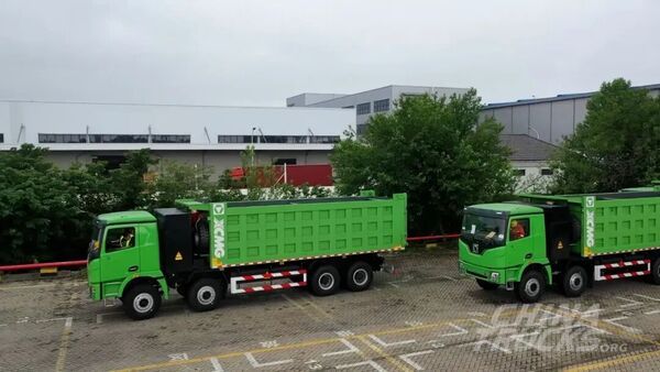 XCMG Ships 8×4 Electric Dump Trucks to Africa