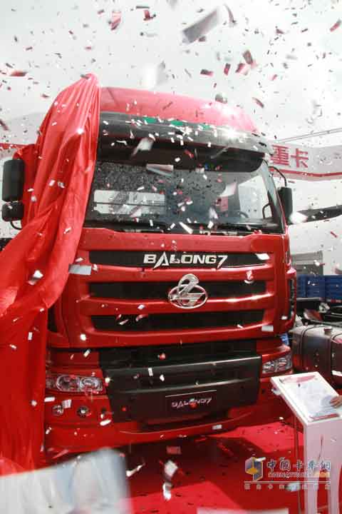 Dongfeng Liuqiu M7 in Auto Shanghai 2011 
