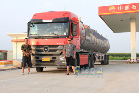 Benz’s fresh milk haulage vehicle in China
