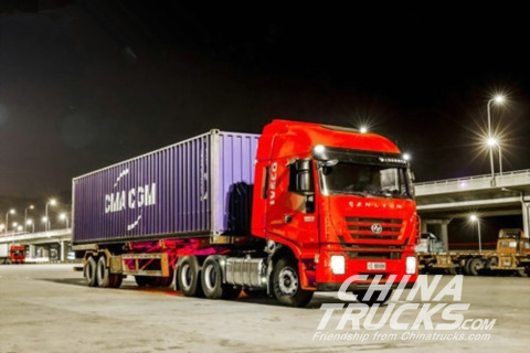 Genlyon port truck