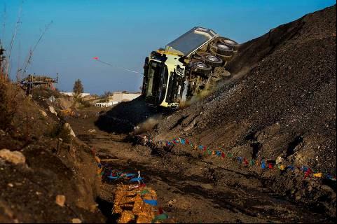 The truck rolls all the way down in a full 360-degree roll