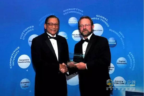 Cummins Recognized by Frost & Sullivan as 2016 Overall Best Heavy-duty Engine Supplier