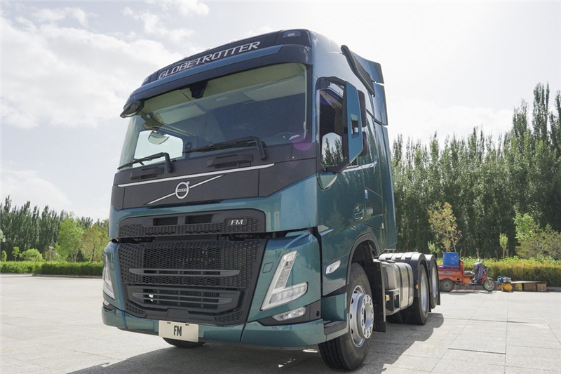 VOLVO New FM Heavy-duty 500HP 6X4 Euro 6 AT Tractor Head